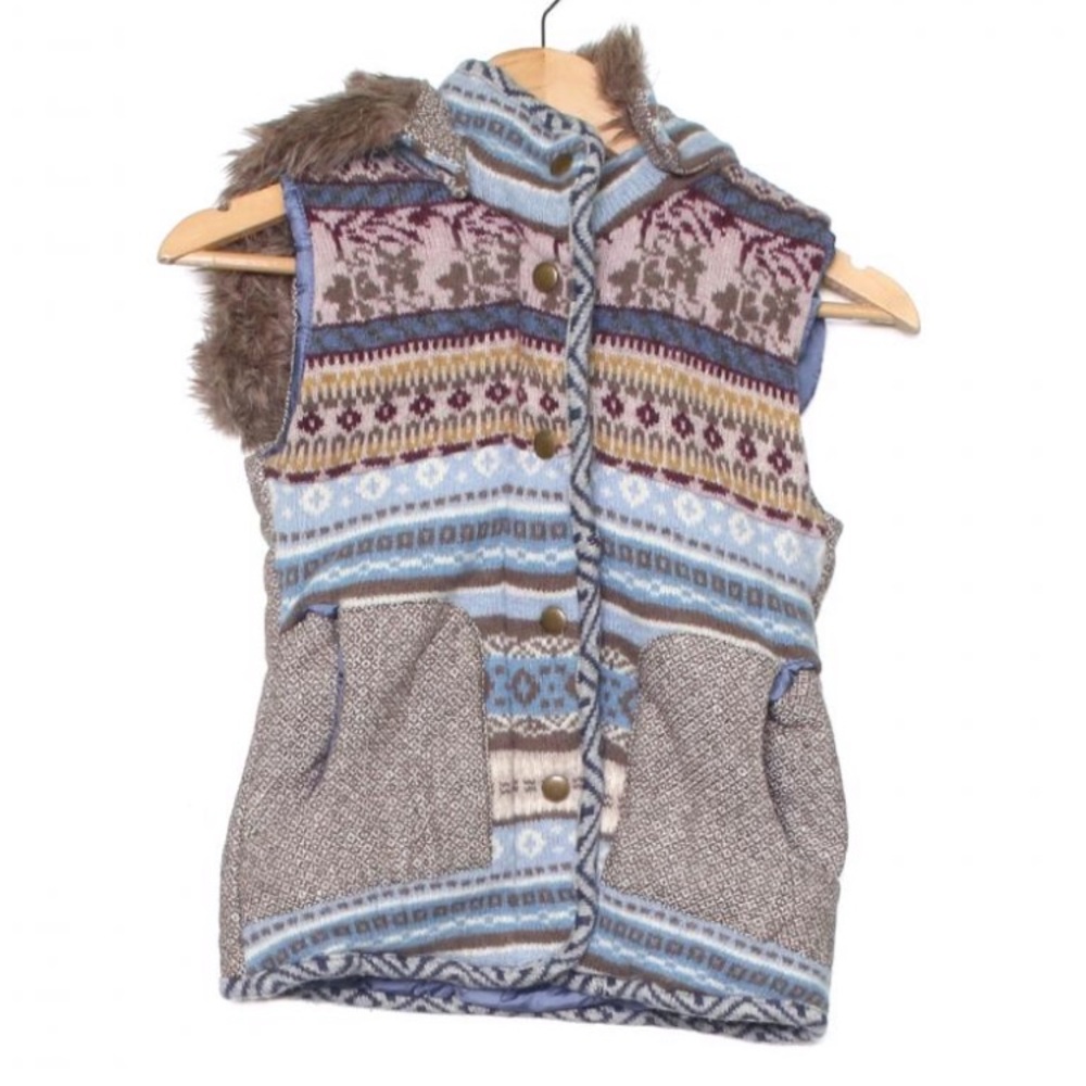 Woven print and fur puffer vest